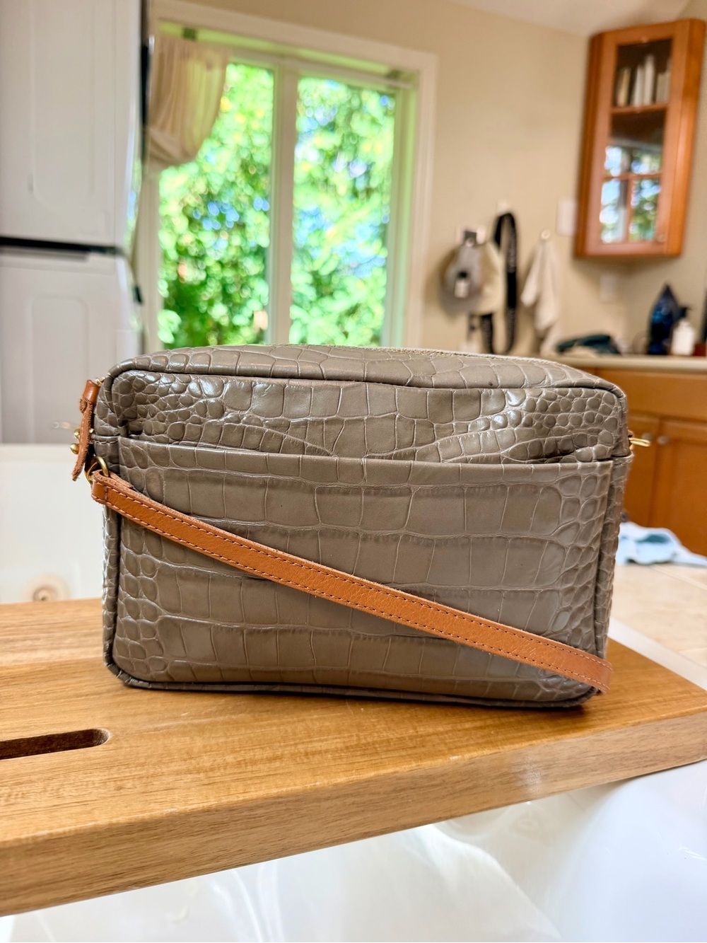 Clare V Marisol w/ Front Pocket - Fog Croco
$375